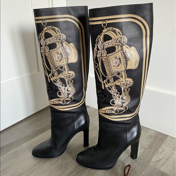 Hermes Limited Edition Boots - Picture 2 of 11
